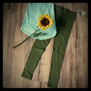 Green leggings size xs